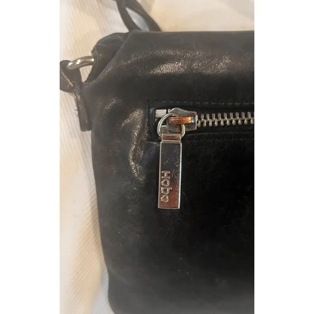 Hobo Wallet Purse Crossbody Black - Picture 3 of 8